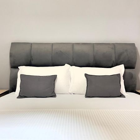 Maris Apartment Тирана Екстериор снимка