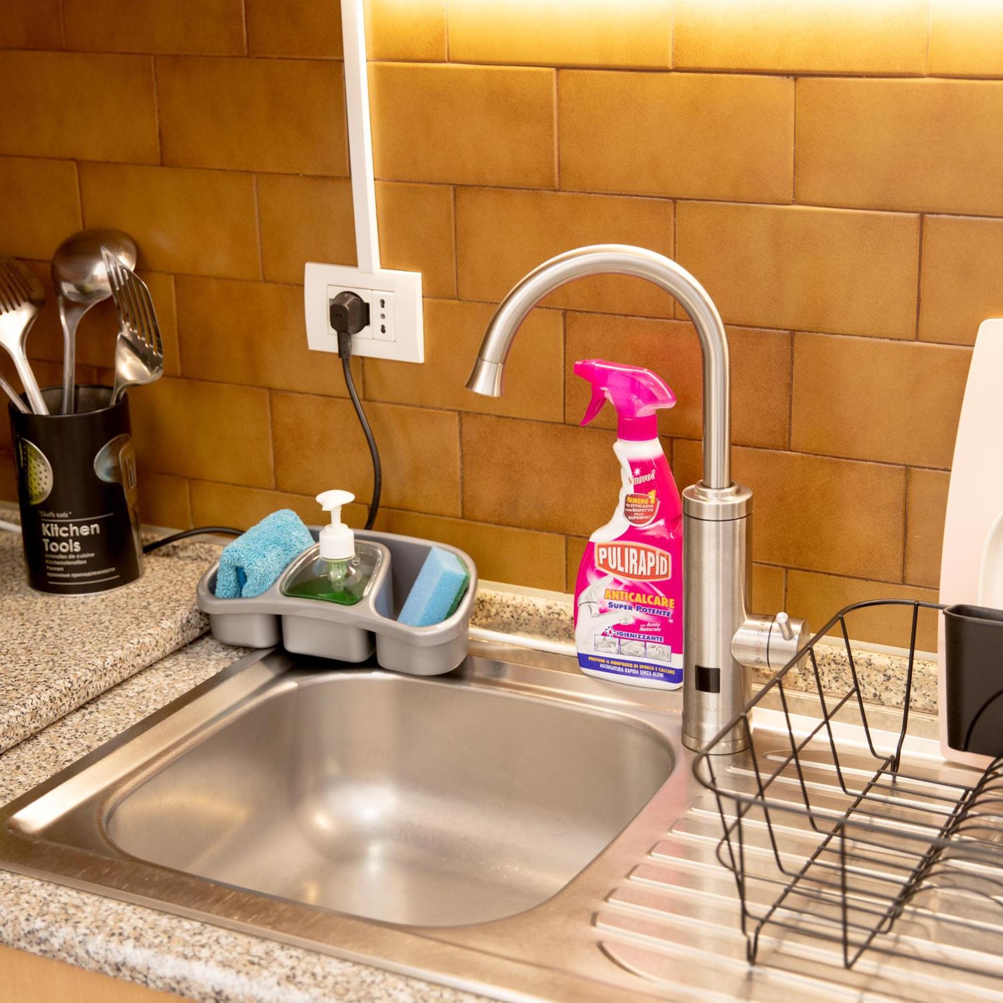 Maris Apartment Тирана Екстериор снимка