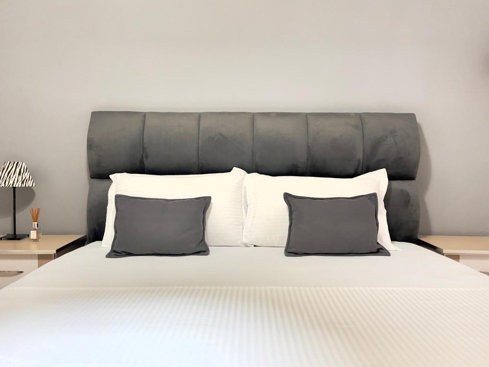 Maris Apartment Тирана Екстериор снимка